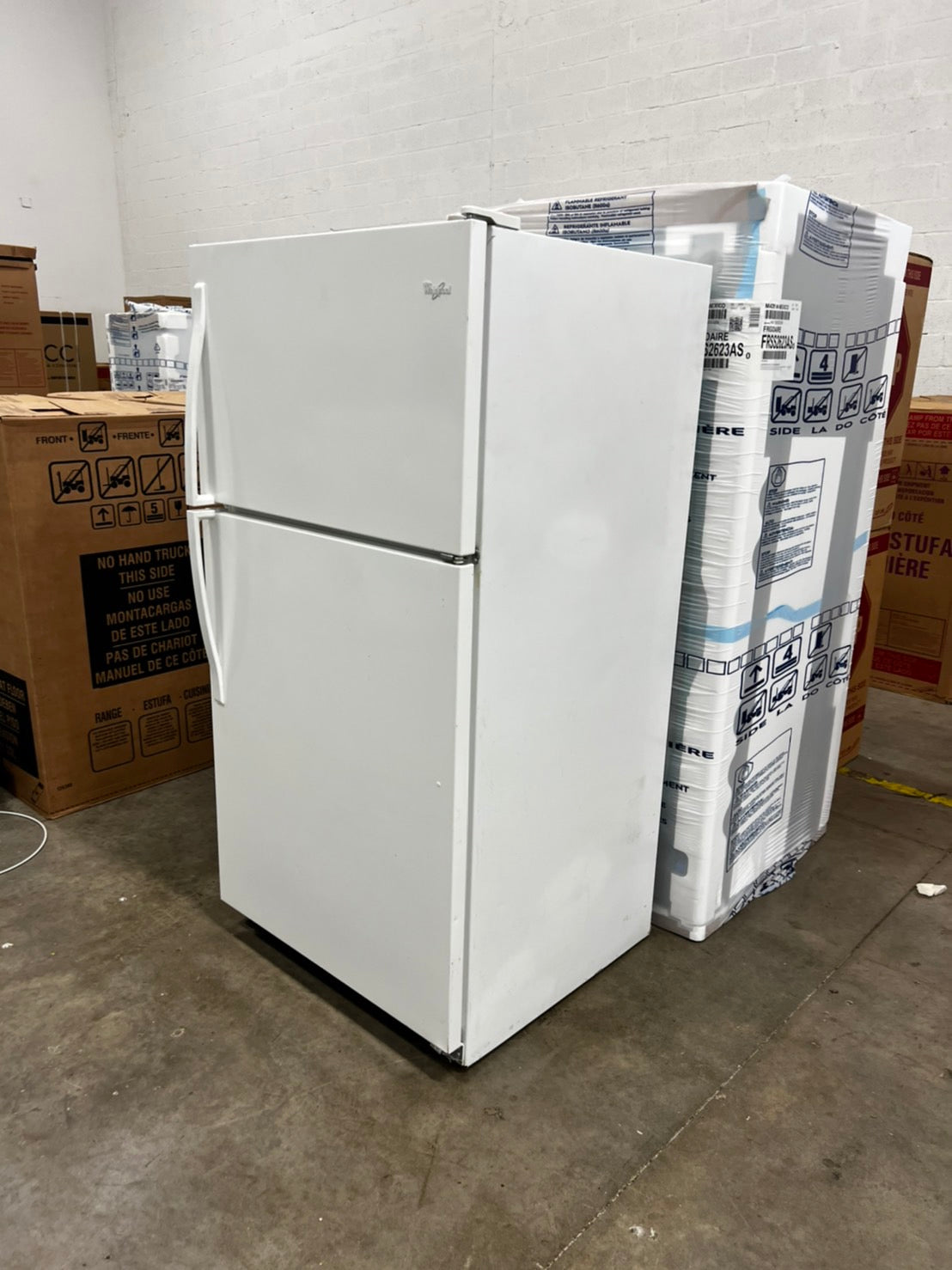 Whirlpool Top and Bottom Refrigerator Whirlpool Top and Bottom Refrigerator